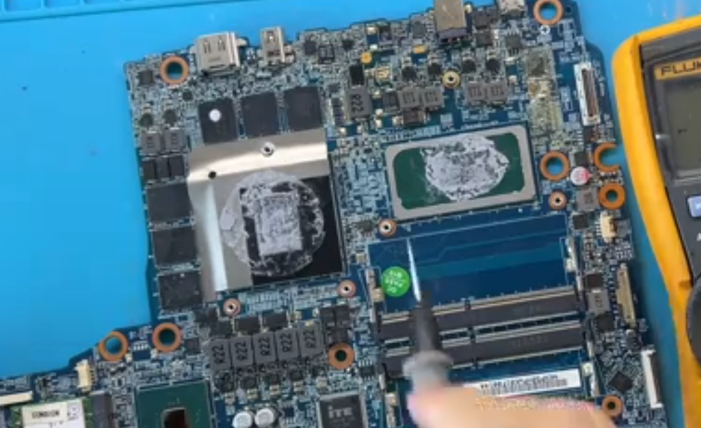 電腦開機(jī)只亮燈不亮屏解決方法 技術(shù)資訊 第1張-成都十五維修