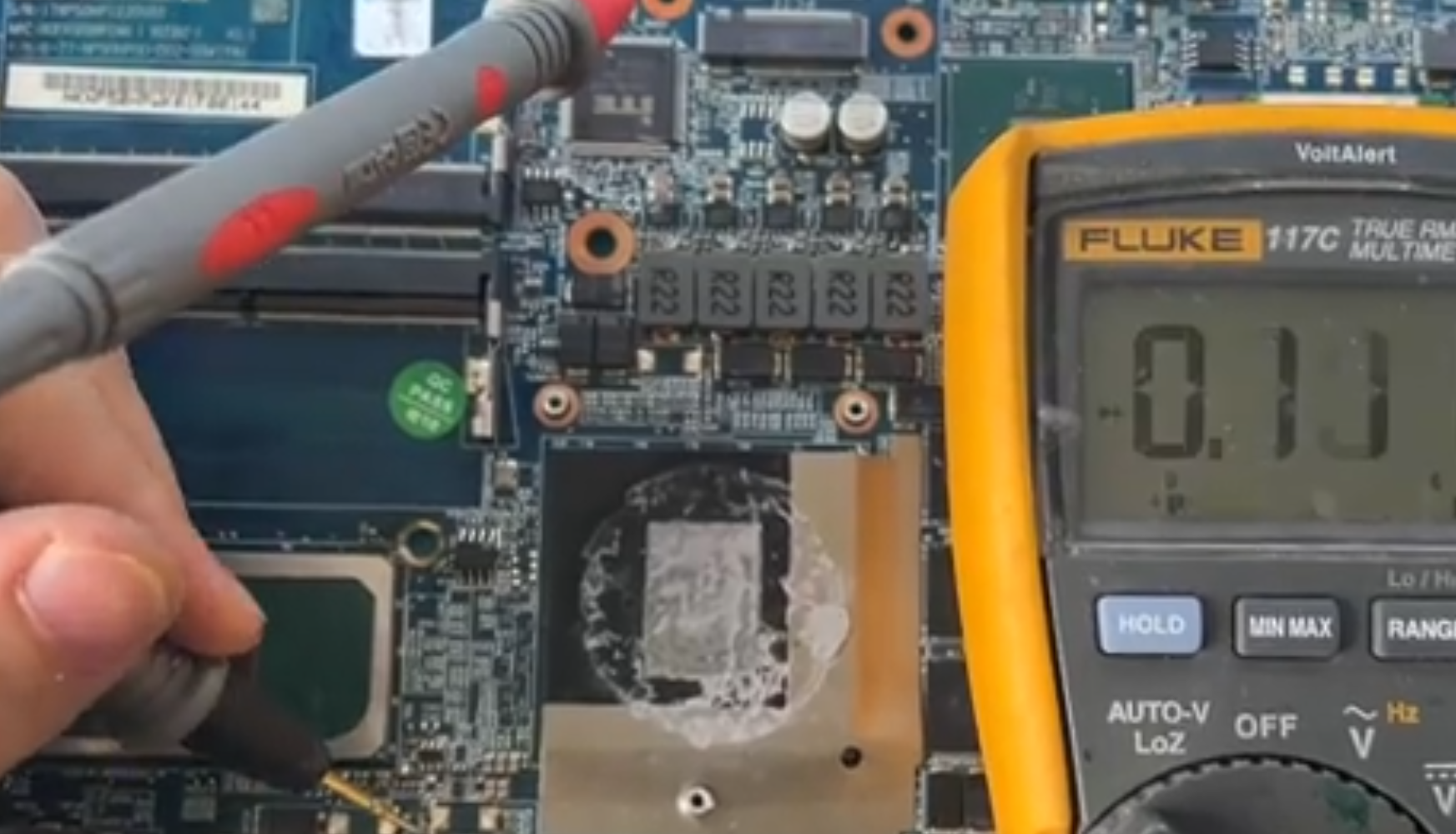 筆記本電腦開機(jī)顯示屏顯示無信號黑屏解決方案 技術(shù)資訊 第1張